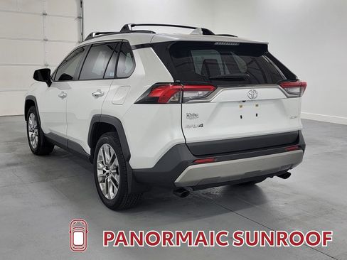 Used 2023 Toyota RAV4 Limited image 7