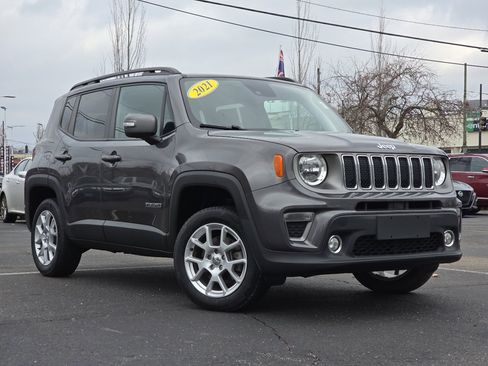 Used 2021 Jeep Renegade Limited image 2