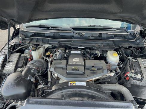 Used 2018 RAM 2500 Big Horn w/ Harvest Edition image 9