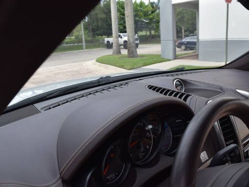 Used 2013 Porsche Cayenne Diesel AWD/4WD image 71