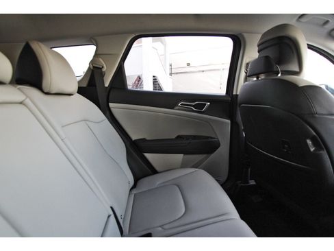 Certified 2023 Kia Sportage EX FWD image 13