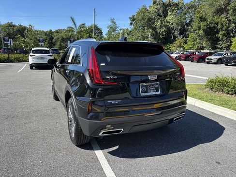 Used 2024 Cadillac XT4 Premium Luxury FWD image 13