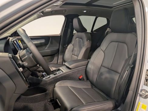 New 2026 Volvo XC40 B5 Plus w/ Protection Package Premier image 11