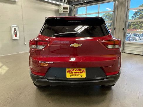 Used 2021 Chevrolet TrailBlazer LS image 4