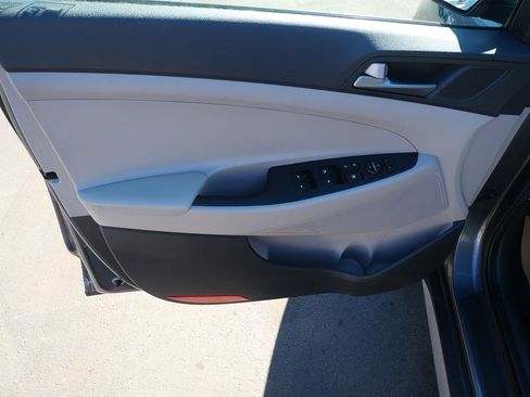 Used 2017 Hyundai Tucson SE image 18