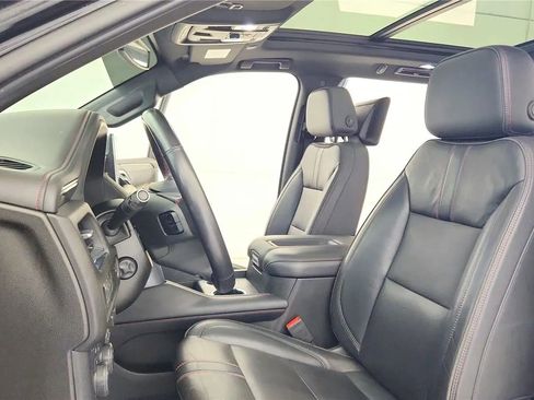 Used 2021 Chevrolet Tahoe RST w/ Luxury Package AWD/4WD image 31