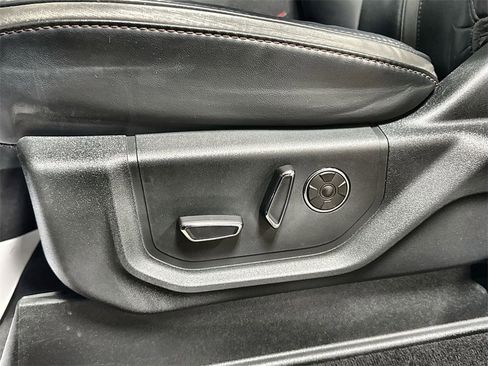 Used 2022 Ford F250 Platinum w/ FX4 Off-Road Package image 13