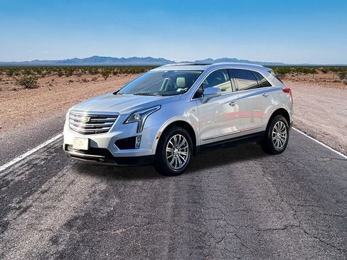 Used 2018 Cadillac XT5 Luxury w/ Driver Awareness Package image 1