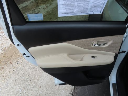 Used 2024 Nissan Murano SL image 32