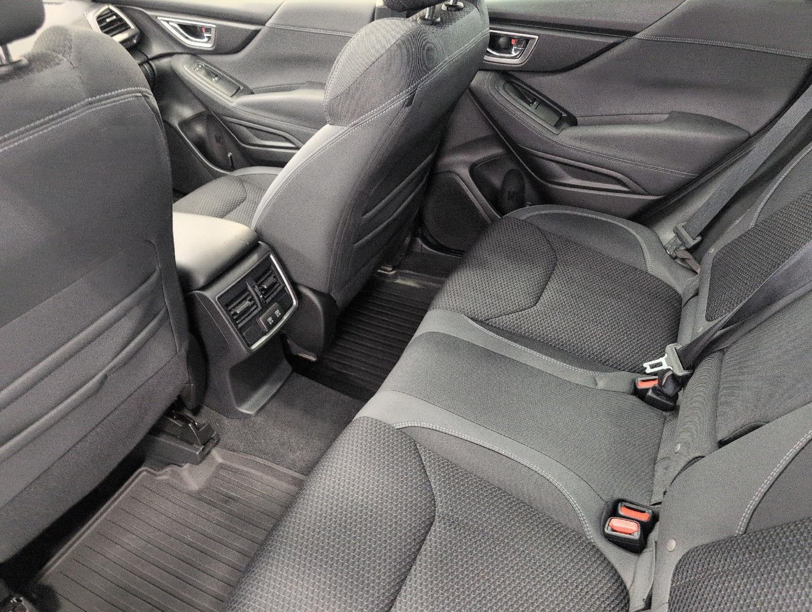 Used 2023 Subaru Forester Premium AWD/4WD image 22