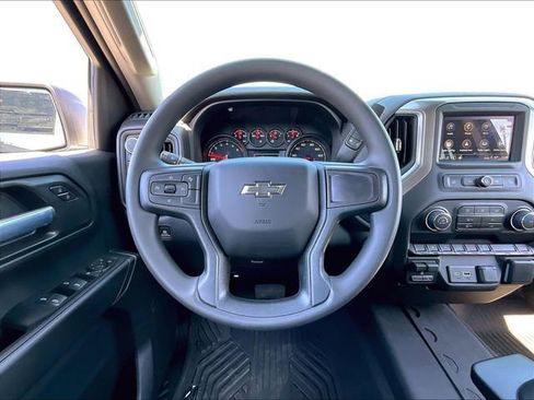 New 2026 Chevrolet Silverado 1500 Custom Trail Boss w/ LPO, Dark Essentials Package AWD/4WD image 17