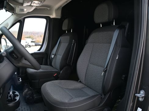 New 2026 RAM ProMaster 3500 w/ Quick Order Package 22G SLT image 7