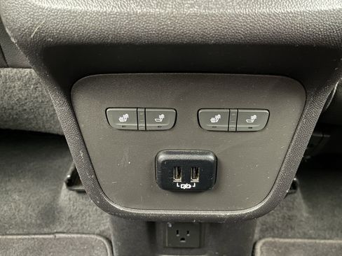 Used 2018 GMC Terrain Denali w/ Advanced Safety Package image 37