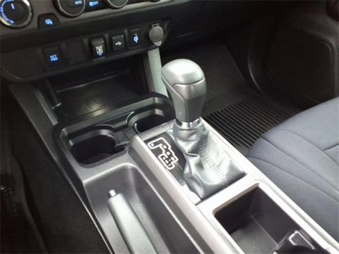 Certified 2023 Toyota Tacoma TRD Off-Road image 20