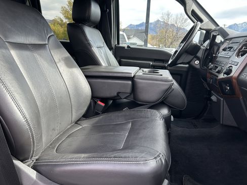 Used 2012 Ford F350 Lariat w/ Lariat Interior Pkg image 13