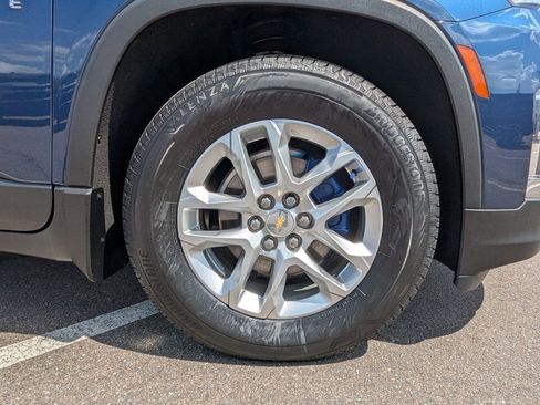 Used 2022 Chevrolet Traverse LS image 10