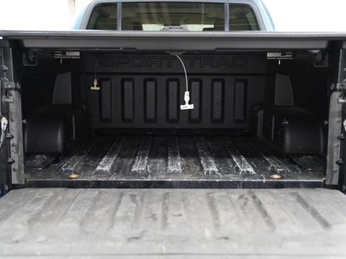 Used 2009 Ford Explorer Sport Trac Limited image 7