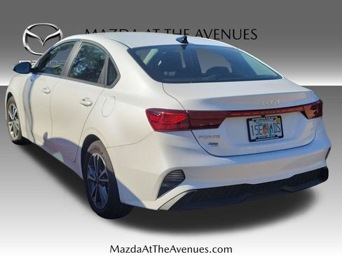 Used 2021 MAZDA CX-9 Signature image 17