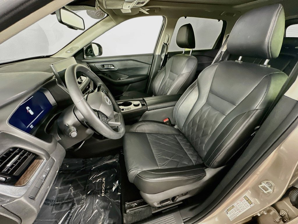 Certified 2026 Nissan Rogue Platinum w/ Platinum Premium Package AWD/4WD image 29