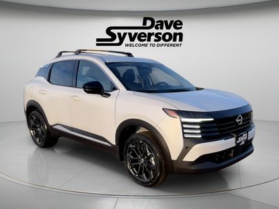 New 2026 Nissan Kicks SR w/ Cold Weather Package