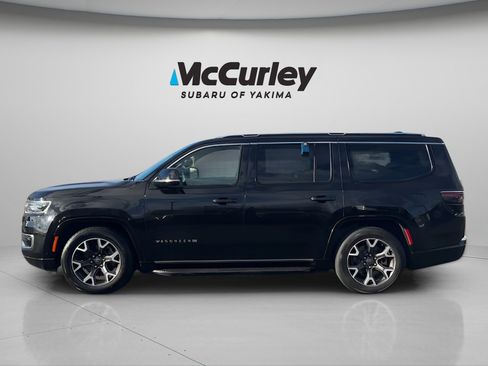 Used 2024 Jeep Wagoneer Series III AWD/4WD image 2