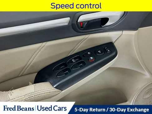 Used 2011 Honda Civic EX-L image 19