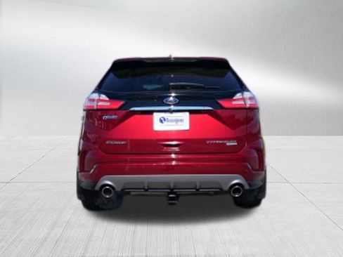 Used 2019 Ford Edge Titanium w/ Equipment Group 301A image 4