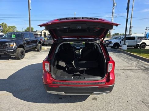 Used 2023 Ford Explorer XLT w/ Equipment Group 202A image 14
