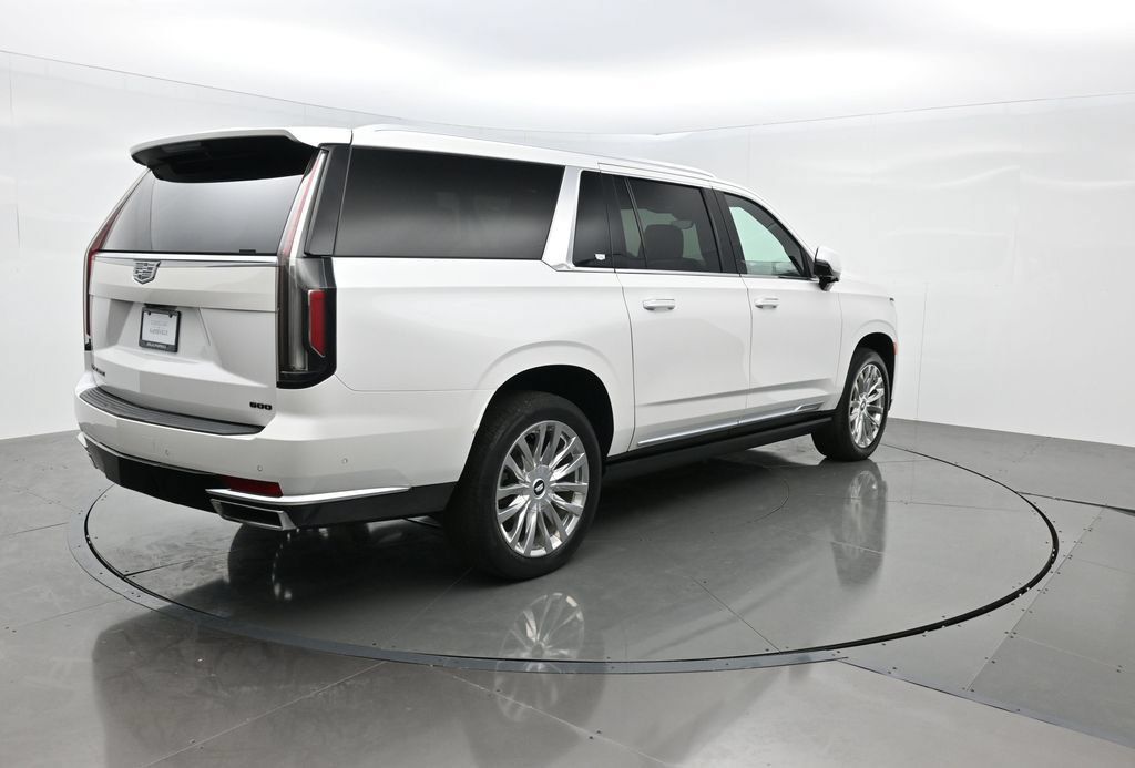 Used 2022 Cadillac Escalade ESV Premium Luxury w/ Performance Package AWD/4WD image 6
