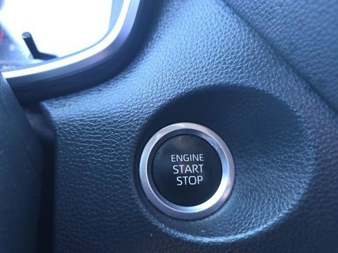 Used 2023 Toyota Corolla Cross XLE w/ Convenience Package image 23