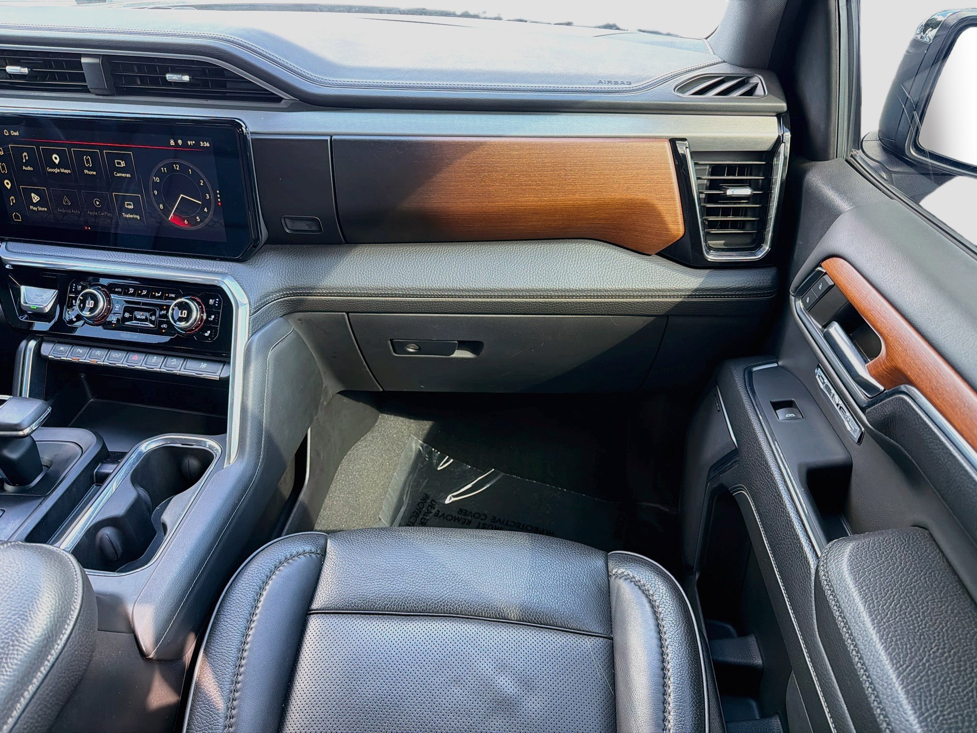 Used 2023 GMC Sierra 1500 Denali AWD/4WD image 17
