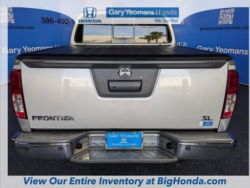Used 2019 Nissan Frontier SL image 5