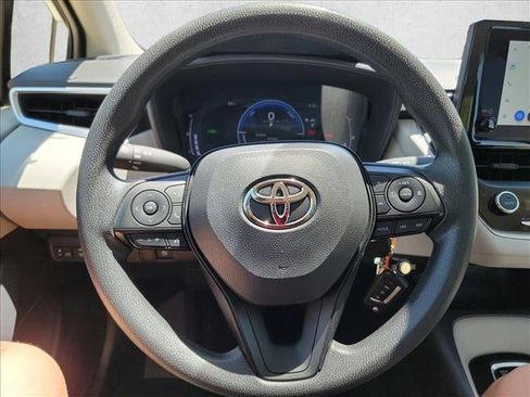 Used 2026 Toyota Corolla LE FWD image 15