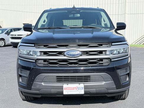 Used 2024 Ford Expedition Max XLT AWD/4WD image 3
