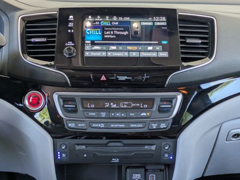 Used 2021 Honda Pilot Elite image 20