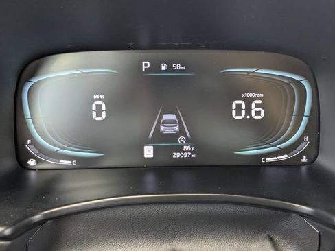Certified 2025 Kia Soul LX w/ LX Technology Package FWD image 27