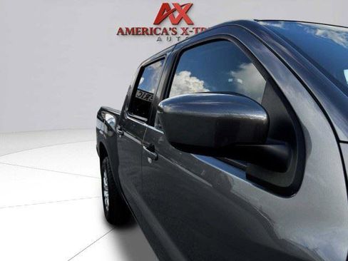 Used 2023 Nissan Frontier SV w/ Technology Package AWD/4WD image 8