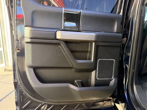 Used 2021 Ford F250 Platinum w/ FX4 Off-Road Package image 32