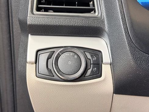 Used 2018 Ford Explorer FWD image 38