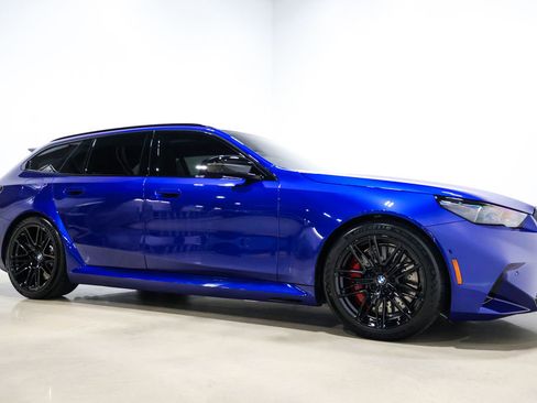 Used 2025 BMW M5 Touring image 89