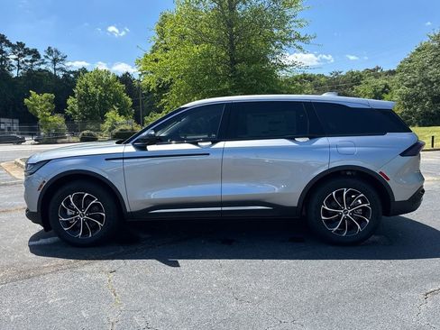 New 2026 Lincoln Nautilus Premier image 21