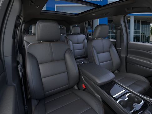 New 2026 Chevrolet Traverse High Country FWD image 16