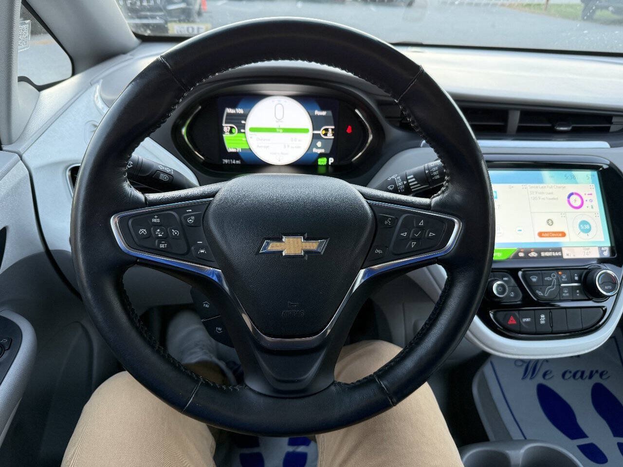 Used 2017 Chevrolet Bolt Premier w/ Driver Confidence II Package FWD image 19