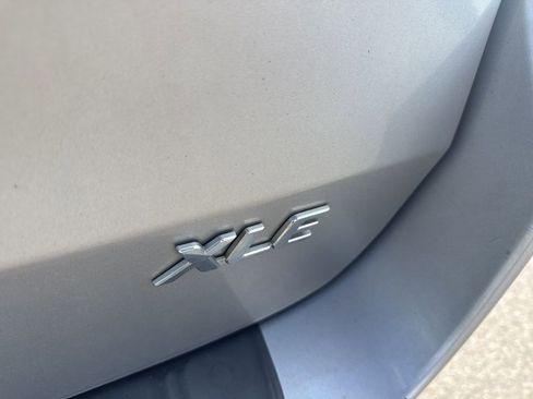 Used 2017 Toyota Sienna XLE image 5