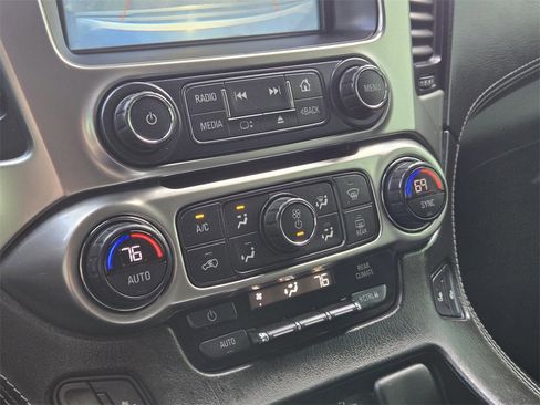 Used 2020 Chevrolet Tahoe LT image 12