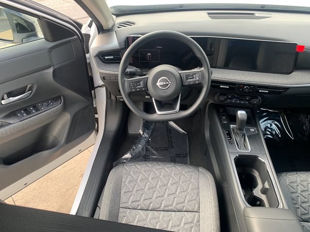 New 2026 Nissan Kicks SV w/ Cold Weather Package FWD image 16