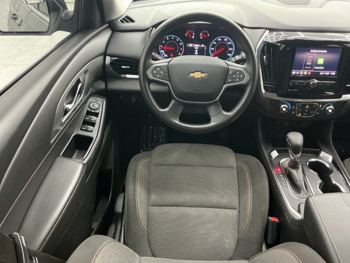 Used 2021 Chevrolet Traverse LS AWD/4WD image 29