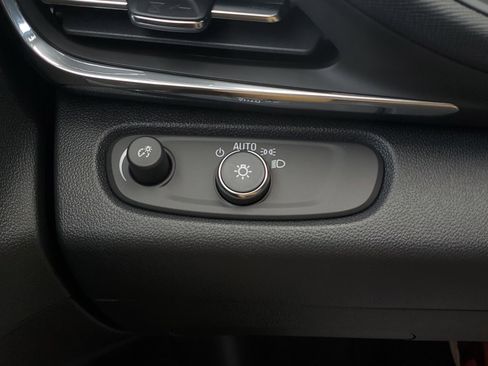 New 2025 Buick Envista Preferred w/ Convenience I Package image 33