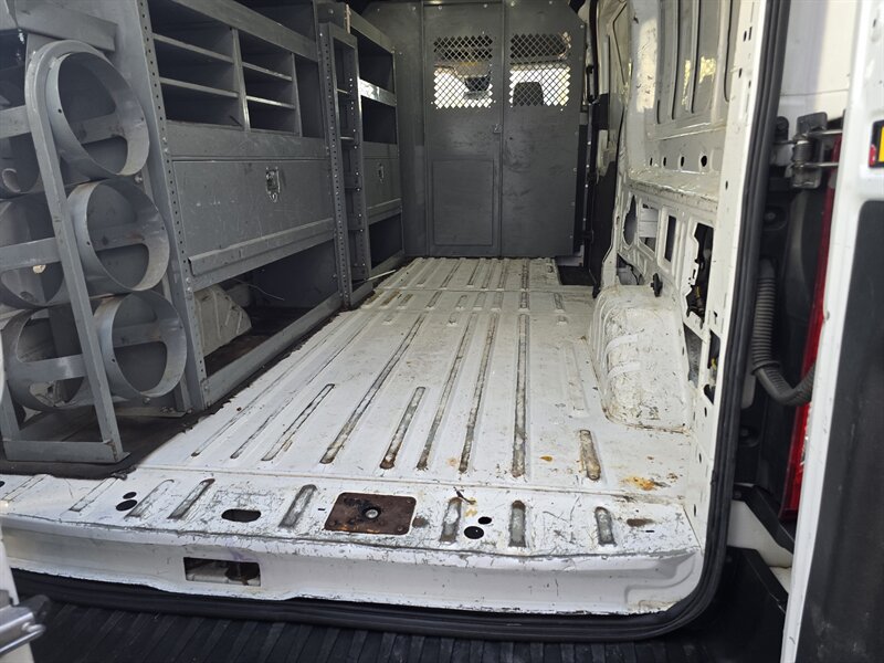 Used 2019 Ford Transit 250 148 Medium Roof RWD image 31