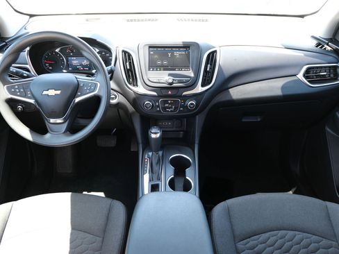 Used 2021 Chevrolet Equinox LT FWD image 24